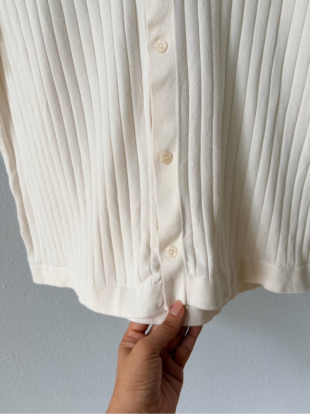 H&M Cream Regular-Fit Rib-Knit Button-Up Shirt - Size Medium - Picture 6 of 14
